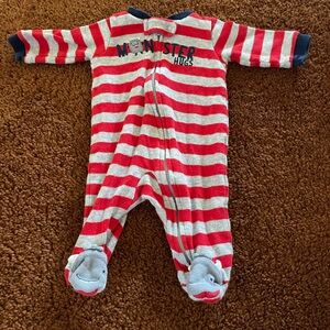 ‼️Mix and Match 3 items for $5‼️ Carter’s newborn red and gray zipper sleeper